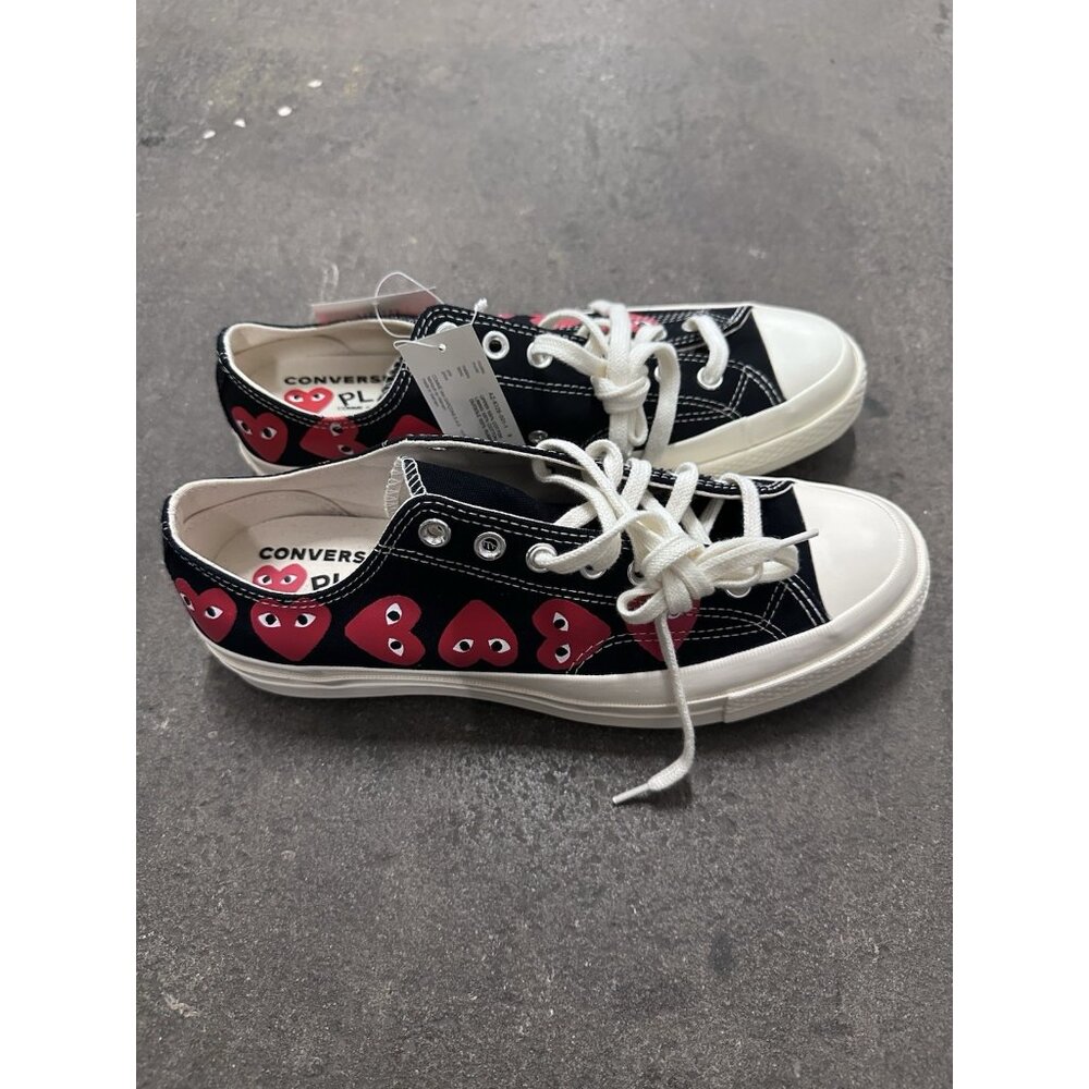 COMME des GARCONS PLAY Converse Multi Heart Low Top in Black - Picture 2 of 9